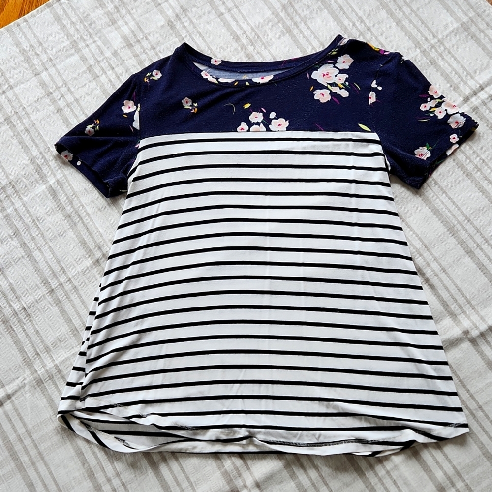 Short sleeve T